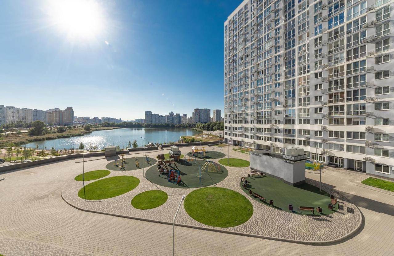 Квартира В Жк Лебединый, Ревуцкого 40 В, Метро Харьковская Позняки Kiev Bagian luar foto